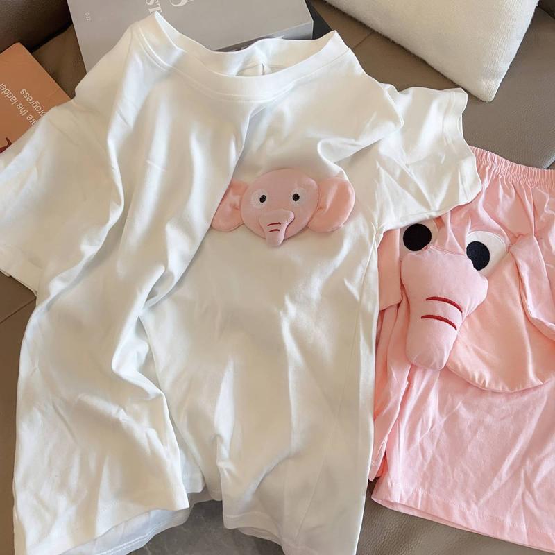 Product Introduction of Bộ Đồ Ngủ Mùa Hè, Phong Cách OOTD, Thiết Kế Hoạt Hình Cặp Đôi, ngắn Tay, Mỏng, Nam Và Nữ, Quần Đùi Mũi Voi Dễ Thương Và Vui Nhộn, Thích Hợp Cho Học Sinh, Bộ Đồ Mặc Nhà 3