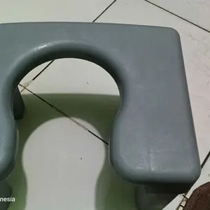 [Ready Stock]Toilet duduk kursi wc duduk Bahan Plastik Tebal Anti Slip Toilet Wanita dan Lansia