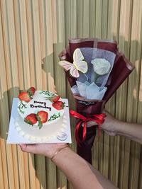 Gambar MawCake Korean Cake Buket Mawar Butterfly Cake Strawberry Cake Buket Kupu-kupu Mawar Fresh Brownies Butterfly strawberry Mawcake Butterfly Mawcake Strawberry MaBox Ribbon Food  Sakura Kue Frozen - MaBox Pink dari Gaby Bella Florist Kota Administrasi Jakarta Selatan 3 Tokopedia