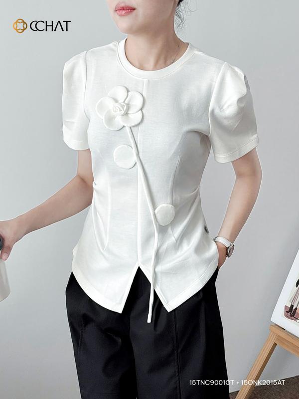 Áo Thun Nữ CCHAT Dáng Ôm Đính Hoa Kiểu Trendy Chất Thun 15TNC9001OT