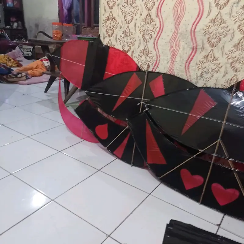 layang2 gapangan ceper siap terbang t 75cm L 85 cm 5