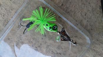 Product Review of Buzzbait Mini Slater Tiktok tektok 7 gram Propeler Berisik Umpan Casting Gabus Snakehead Top Water Ikan from w**u p**a 0