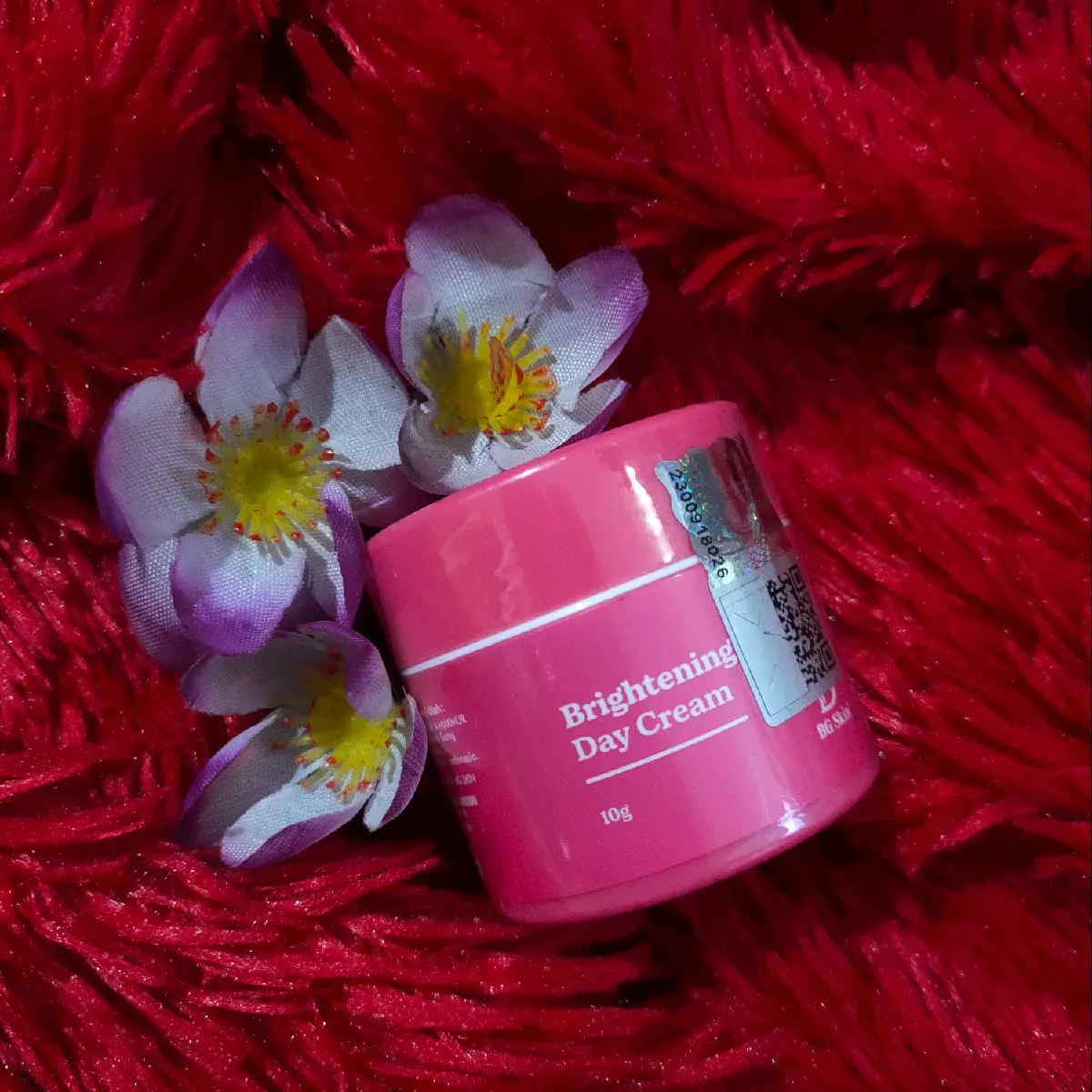 BRIGHTENING DAY CREAM // BEAUTY GLOW SKIN