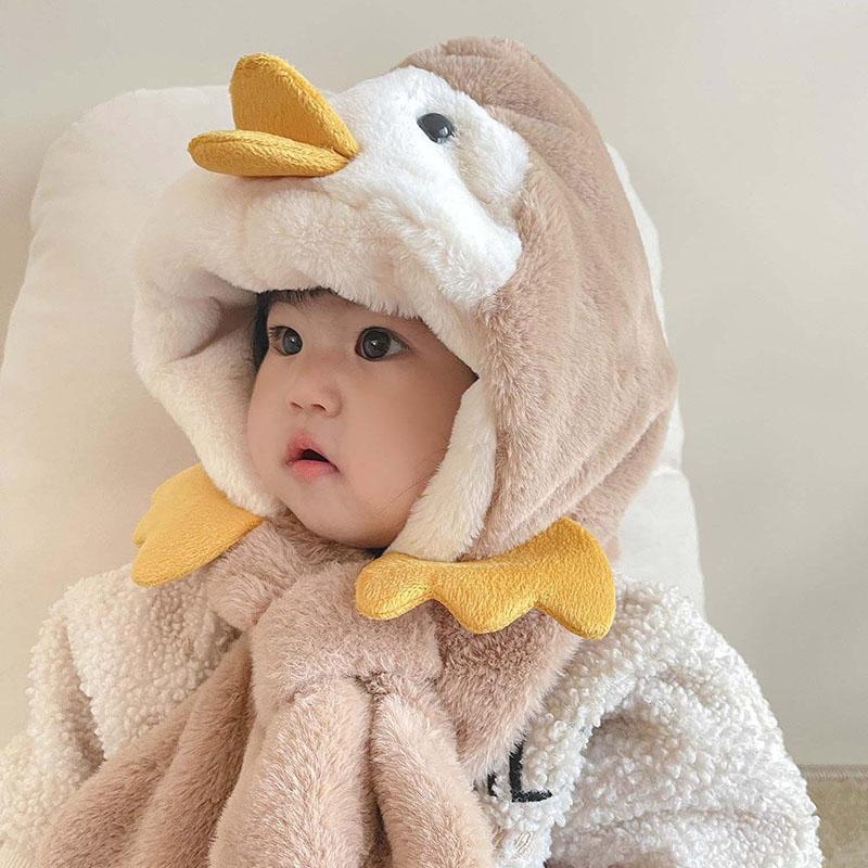 Product Introduction of Baby hat scarf integrated autumn and winter face protection plush baby ear protection hat with thick plush for boys and girls 5