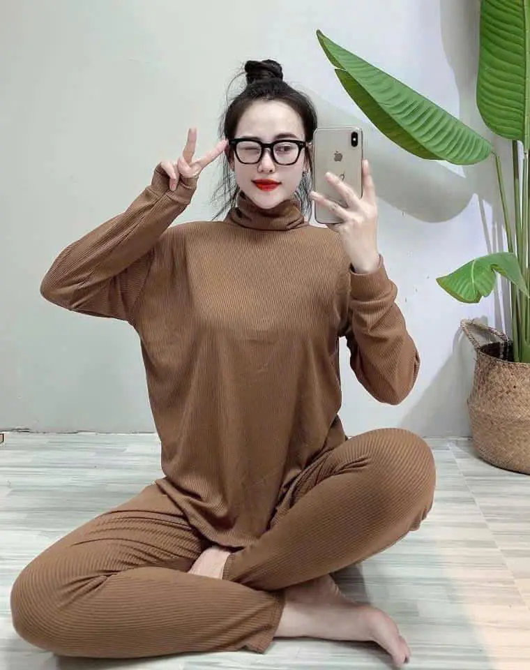 bộ ủ kem 45-60kg tay dài cổ lọ quần ống ôm đủ màu trơn women