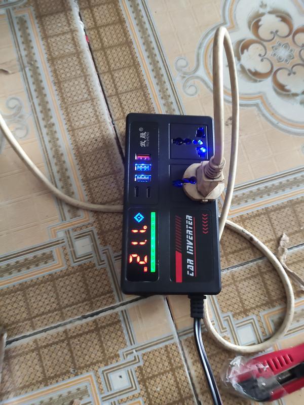  Kích Điện cho xe ô tô cắm Đầu tẩu công suất 200w  24v  và 100w  12v  Cắm Được quạt 