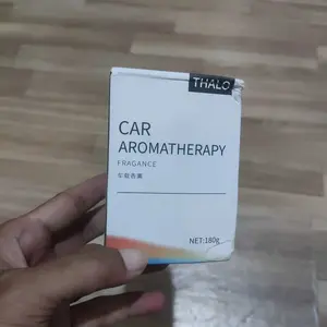 Pengharum ruangan mobil premium, parfum padat, penghilang bau rumah tangga, pengharum gelas, parfum mobil, pembersih udara, pewangi, aroma ringan, aroma tahan lama.