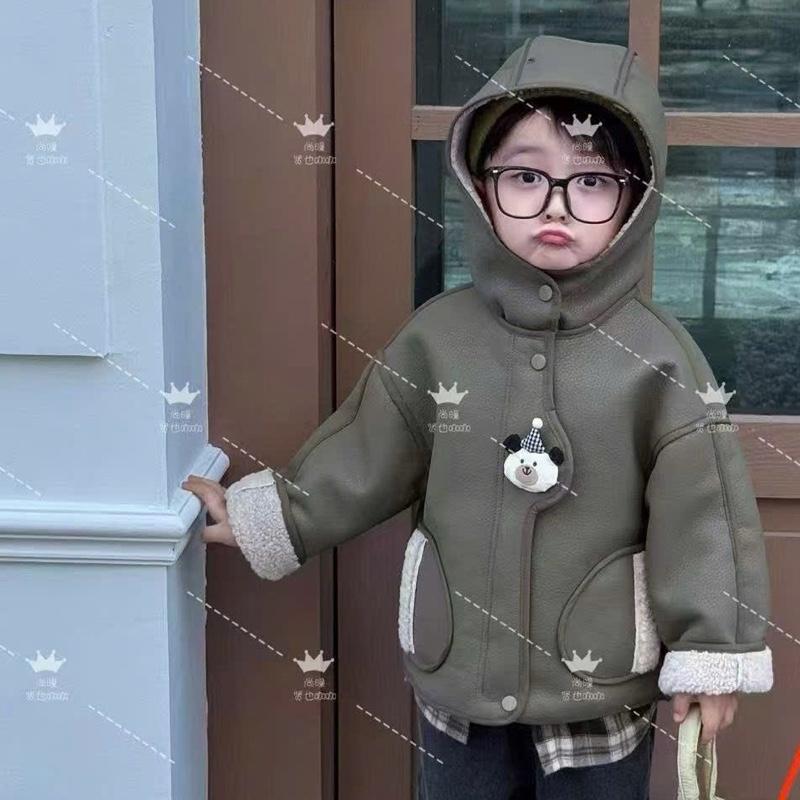   MẸ THÓC  825152 Áo khoác da lót lông có mũ đính gấu sinh nhật 3D hàng QCCC by KID CLOTHING 