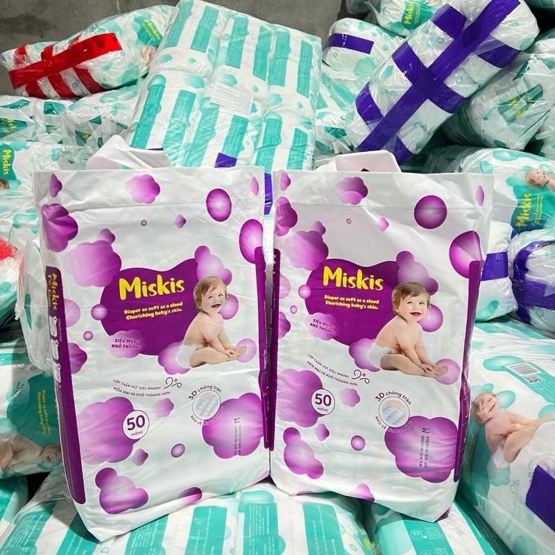 Miskis Combo 2 Bịch Bỉm Dán 100 Chiếc, Fom Bo, Màn Thấm 5D, Thấm 500-700, Mềm Mịn, Xuất Xứ Anh