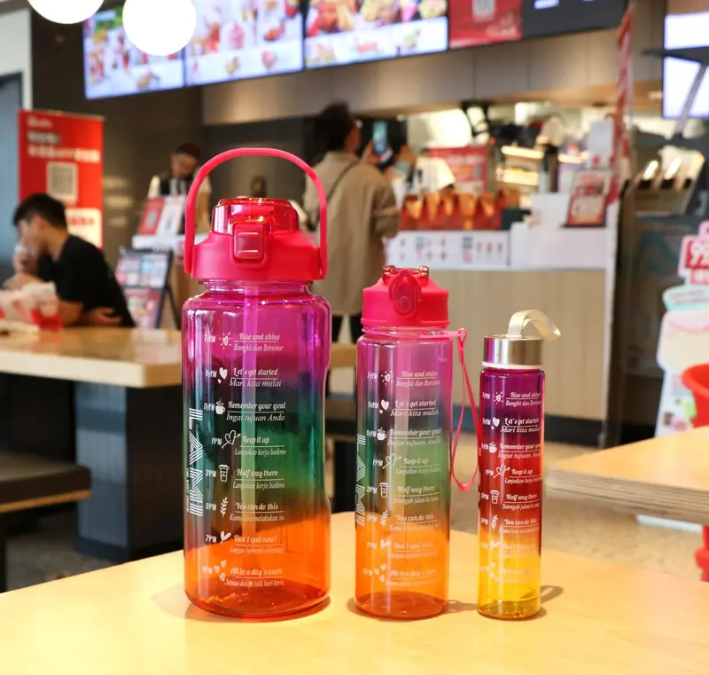 FoodGrade Botol Beranak 2 Liter + 1000ml + 500ml Botol Minum Viral 1 set BPA FREE Plastik Putih Sedotan Bottles Kitchenware 5