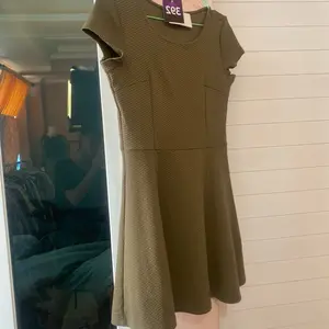 ETALASE 04 - DRESS WANITA KODE 301 - 400