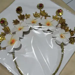 mahkota bunga kamboja (aksesoris)