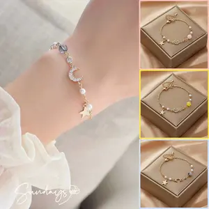 Gelang Bulan Bintang Cassandra - Desain Planet & Alloy Elegan, Aksesoris Fashion Hadiah