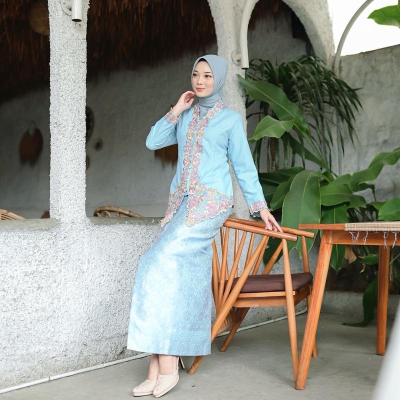 WIWIESHAKA - Stelan Kebaya one set Kondangan Encim Modern Kartini ...