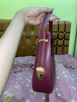 Product Review of ALINSKA SHOULDERBAG Kulit PU Tas Bahu Wanita Selempang Slingbag Cewek from f**a 1