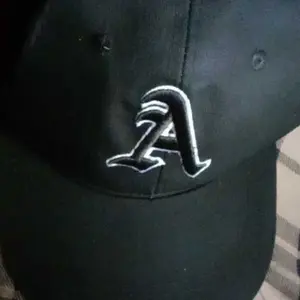 Terbaru Topi Baseball logo A terbaru pria wanita dewasa nyaman dipakai seharian