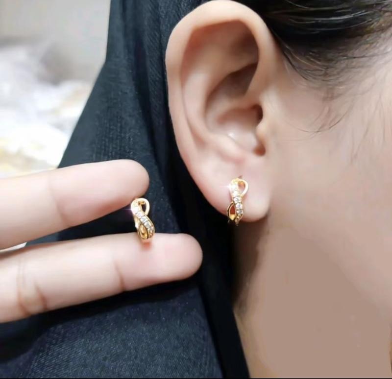 Product Introduction of Anting Clip Titanium Motif Angka Delapan Terbaru Earrings Anti Luntur 1
