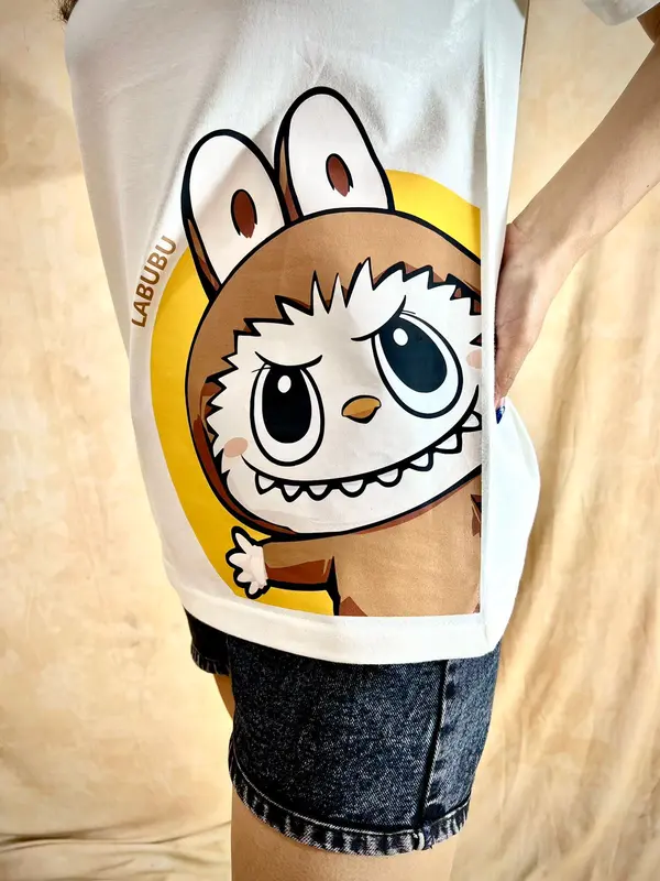 Patgang Kaos Distro Wanita / Kaos T-Shirt Motif The M0nst3r Labubu Brown / Kaos Enzim Wanita Motif Labubu / Kaos Enzim Super Premium 5