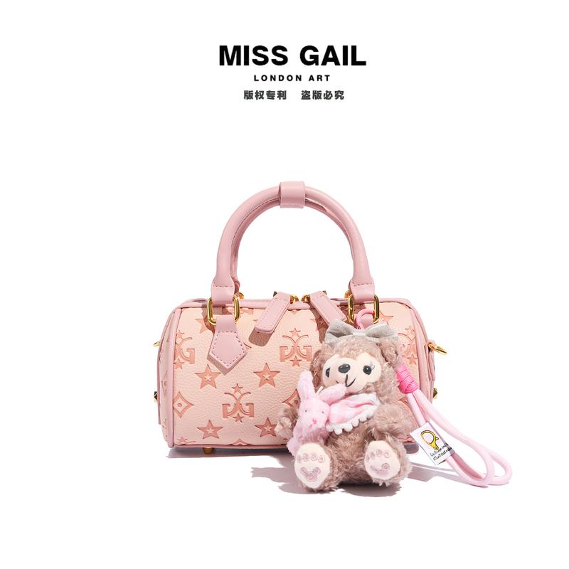 6102- Túi Xách Nữ Miss Gail (tặng kèm charm gấu), Màu Hồng Pastel, Họa tiết monoogram, Khóa Phủ Titan, Phiên Bản Cao Cấp 2025, Dây Đeo Chéo, Túi Đeo Vai Đa Năng Đi Chơi Cafe Dạo Phố