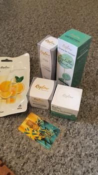 Product Review of Reglow New Paket isi 4 (Facial Wash, Day Cream, Night Cream, Serum) Skincare from S**p 1