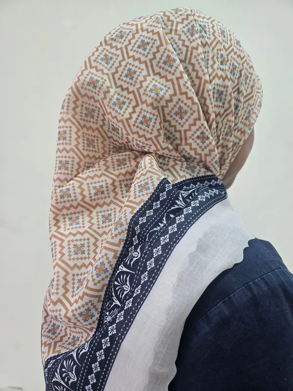 [PAKET BUNDLE] [BELI 3 LEBIH HEMAT] Luminous Beauty Veils - Hijab Segi Empat Shawlpublika/Hijab Segi Empat Motif Shawlpublika/Hijab Segi Empat Motif Bahan Voal Kualitas Premium (Motif U dan T) 5