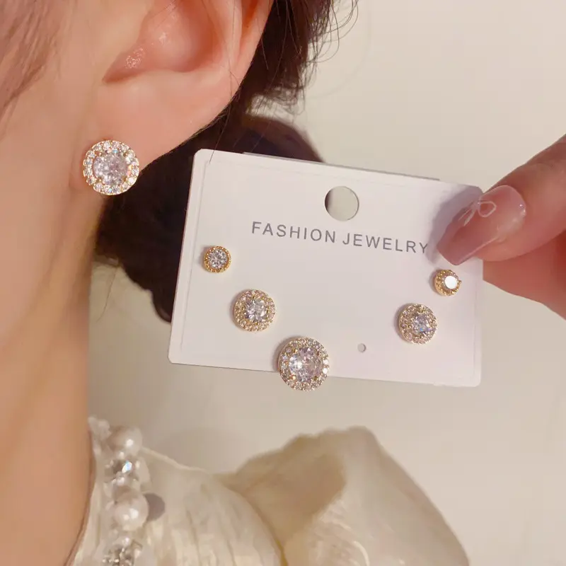 EAR PARTNER-S925 Jarum perak Niche Fashion Design Set Tiga Anting Kancing Bulat Zircon Penuh: Anting Jarum Perak yang Indah, Serbaguna, dan Super Berkilau
