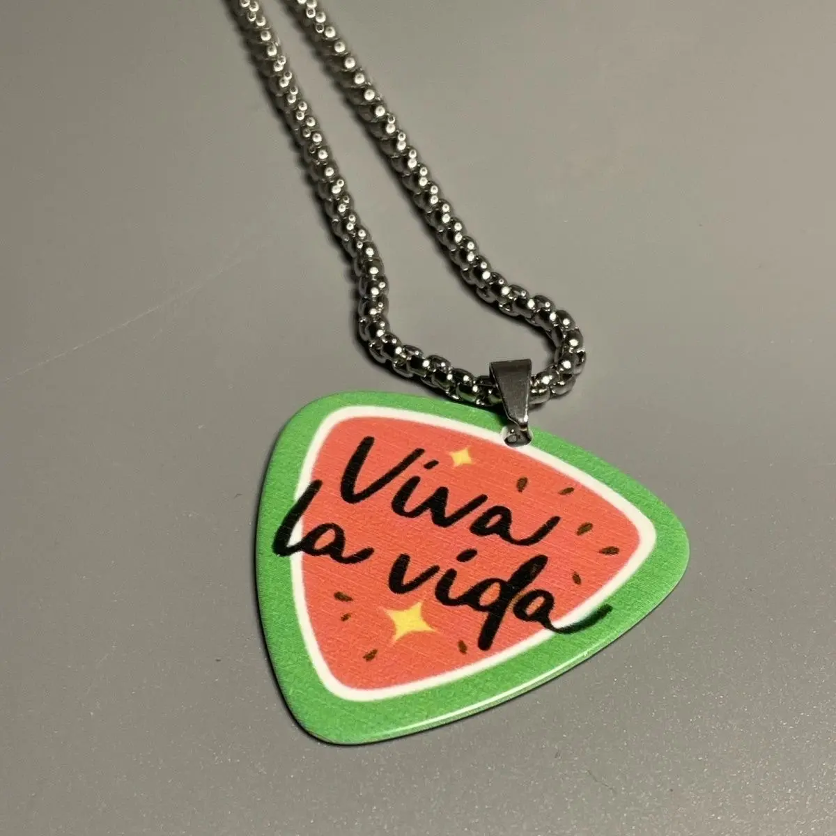 Vòng Cổ, Thiết Kế Cuộc Sống Viva La Vida, Phim Truyền Hình Hàn Quốc, Sáng Bóng, Vòng Cổ Nhân Vật Chính Nam, Vòng Cổ Cùng Dây Chuyền Chốt Guitar, Thích Hợp Làm Quà Tặng Nữ Chính