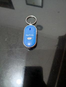 Product Review of Gantungan Kunci Siul Anti Hilang Lupa Key Finder Keychain Senter LED Chains Sensor Siul Bunyi Kencang Cocok Buat Pelupa from ** 𝗥**𝗬 🛒** 0