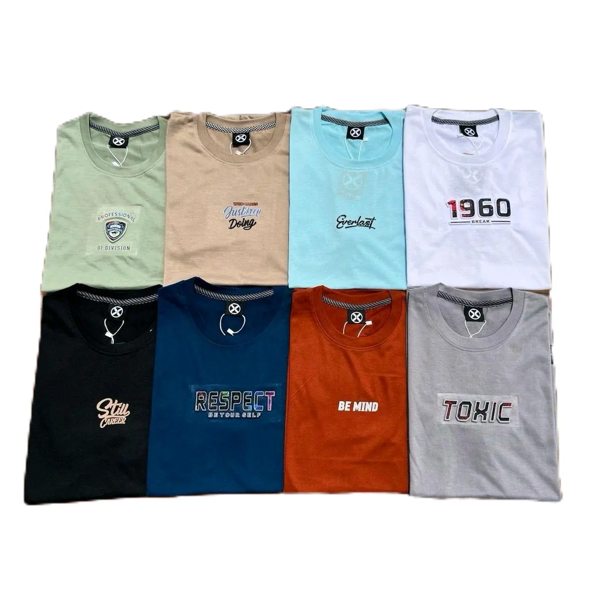Paket hemat 4 pcs100 ribu kaos pria dan wanita |kaos distro |kaos branded| kaosmotif simple| baju kaos murah| atasan lengan pendek Santai