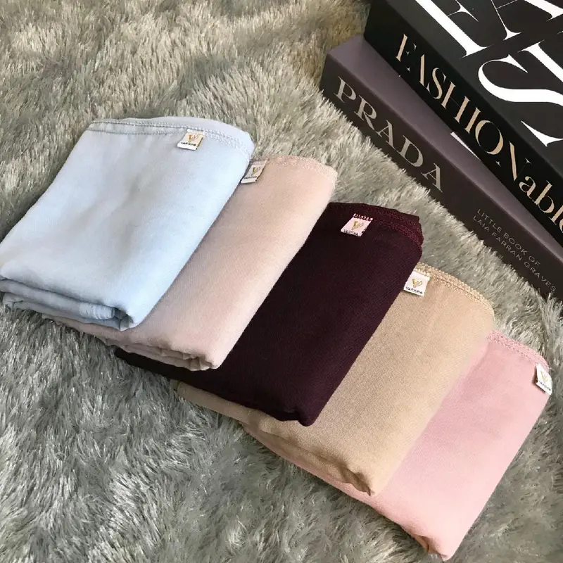 Hijab Segiempat Paris Premium Berkualitas Tinggi Katun Viskosa Lembut Nyaman Kerudung Wanita Muslim Dewasa Square Tebal Instan hijab pashmina segi empat - finishing jahit tepi 5