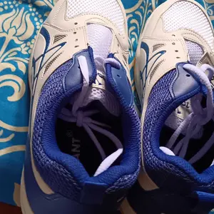 TOSANT Sepatu badminton voli sepatu olahraga bulutangkis sport pria wanita