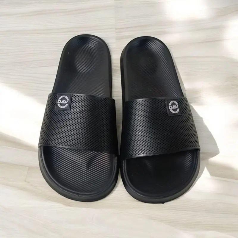 Dava Sandal Slip-on Dava Premium Class Unisex Full Black - Pria, Shoes Karet 1