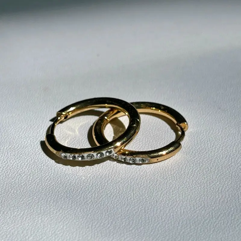 Anting jepit titanium gipsy permata 0