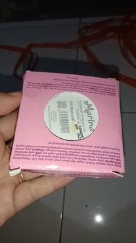 Product Review of MARINA Compact Powder UV Brighten Up Bedak Padat 12gr Peach Wajah from L** 1