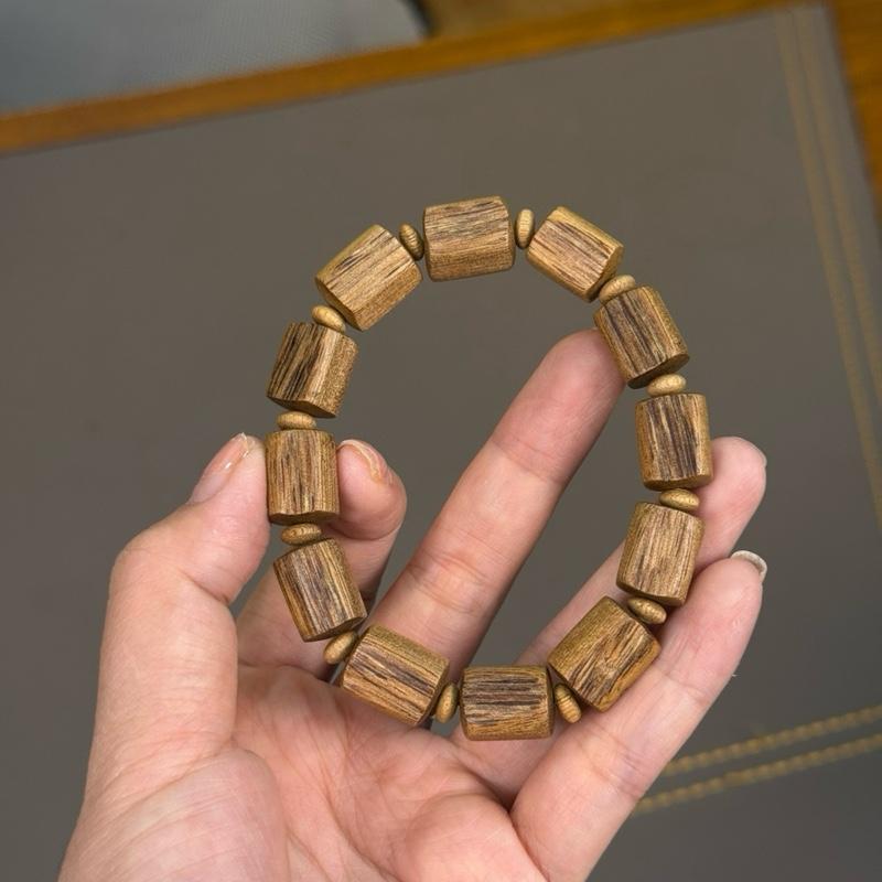 Vòng Trầm Hương Tự Nhiên Hàng Thô Bì Dầu Cao Cấp Size tầm 11li Thô