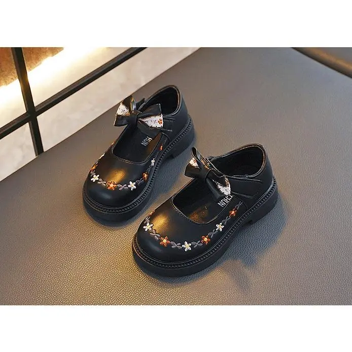 Sepatu Datar Kulit Bayi Perempuan Cantik Gaya Korea Sol Lembut Ikatan Simpul Bordir Sepatu Anak Nyaman Antilicin Usia 2-12 Tahun ​ 4