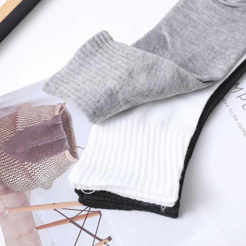 Product Introduction of 5 Pairs Popular Spring And Summer Men's Sports Socks Thin Comfortable Breathable Wear-resistant Polyester Socks Wholesale Size 38-43 9