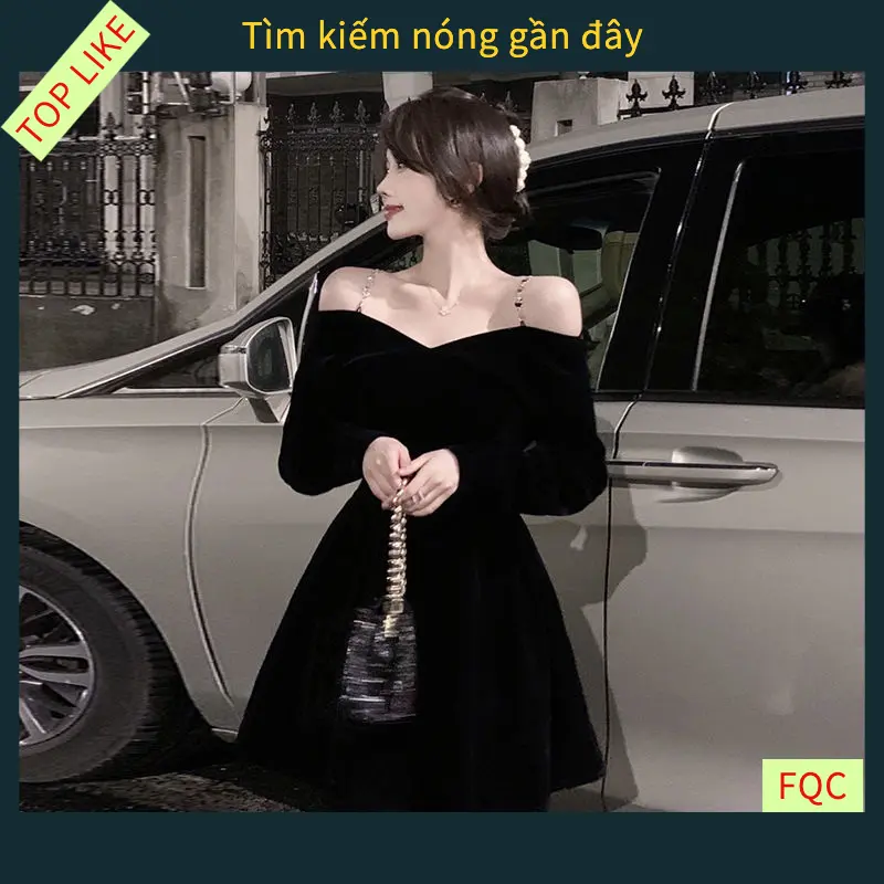 Váy Nhỏ Màu Đen Phong Cách Hepburn Pháp Cho Nữ, Váy Hai Dây Nhung Vàng, Thanh Lịch, Xương Đòn, Eo Một Bên Vai, Mùa Xuân Và Mùa Thu, dress, khuy, đầm, voan