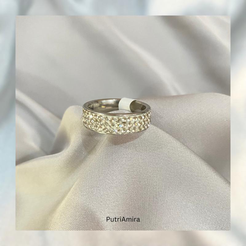 Cincin Titanium Keliling Permata 2