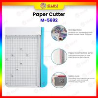 Gambar Alat Potong Kertas / Paper Cutter SUN - JOURNEY KM 5646/ 5669 / 5692 A4 Alat Potong / Mesin Pemotong Kertas HVS Sticker Art Paper Cocok Untuk DIY Perlengkapan Kantor Perlengkapan Sekolah ATK - M-5646 15 cm, Surabaya dari Sun Indonesia Kota Surabaya 3 Tokopedia