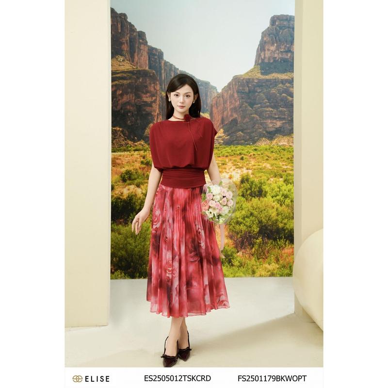 Chân váy voan hoa hồng đỏ dập ly thiết kế Elise O2O mã FS2501179BKWOPT