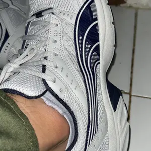 [HOT PRODUCT] PUMA Sepatu Trainer Axis Ash Gray-Navy