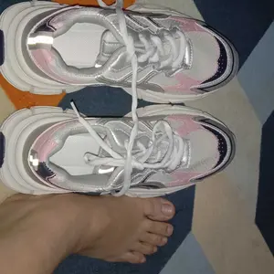 KOII "Free Box" Size (36 -41) Jeno Sepatu Wanita Sneakers Kasual Fashion Korean Sport Shoes