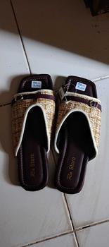 Product Review of Sandal Wanita Terbaru Kekinian 2025 Empuk Gaya Korean Style Viral from i** i**🍭 3