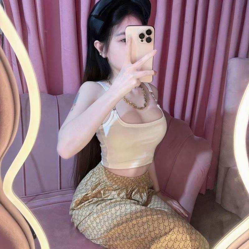 Set áo 2 dây khoen phối quần suông rộng hoạ tiết sang chảnh