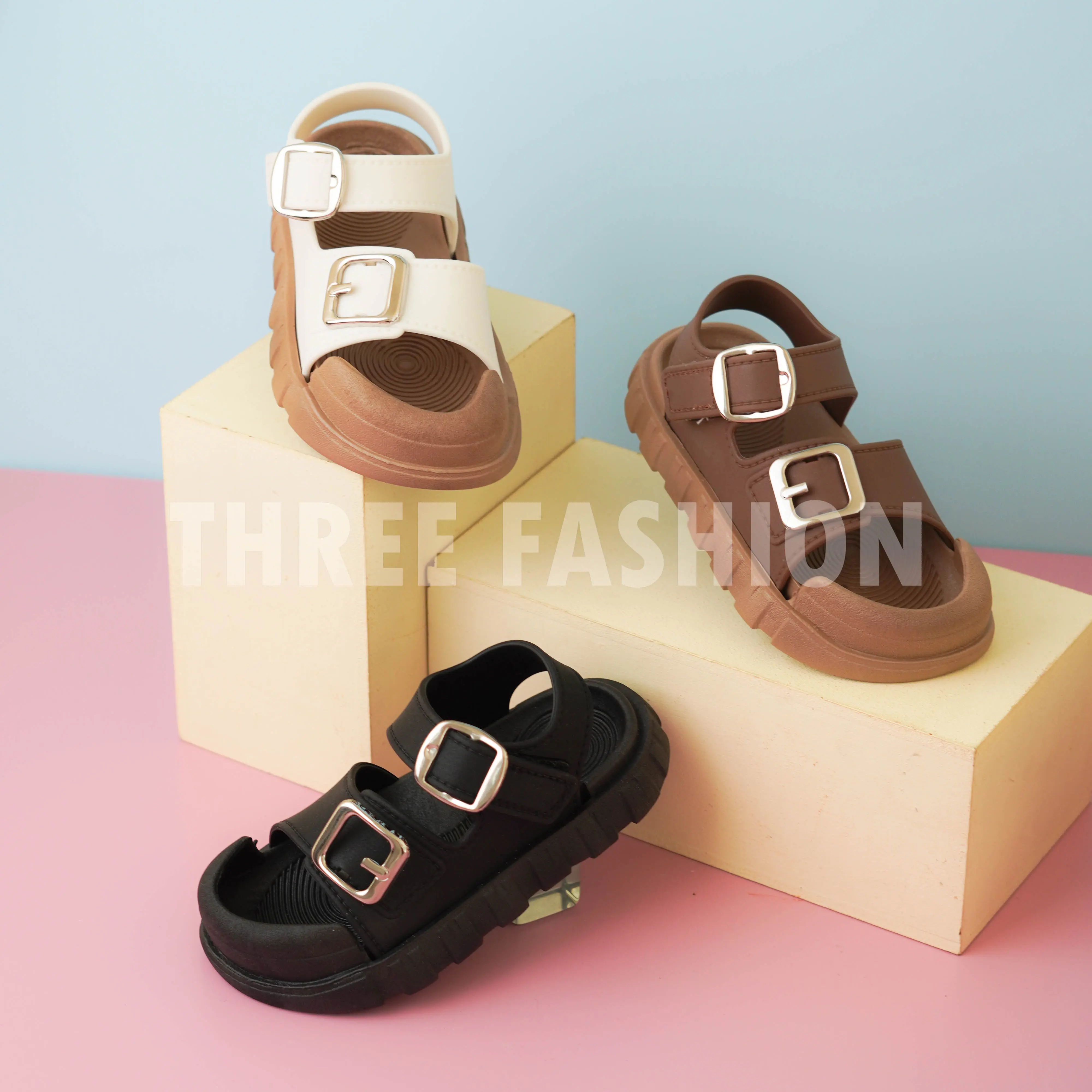 【THREE Fashion】Boy Sandal Kids Shoes Kasut Budak Lelaki Outdoor Boy Budak Lelaki Perempuan Kanak-Kanak Sandal Selipar Outdoors Summer Kasut Budak Perempuan