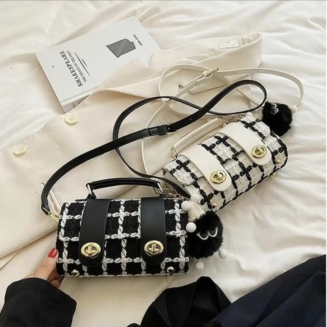 Exclusive nionbagshop tas premium wanita OLEEM original tas slempang wanita CR8168