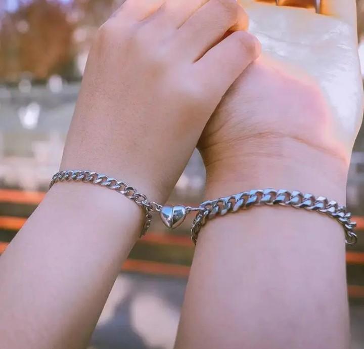 Product Introduction of Bracelets Titanium Sisik Naga Couple Tahan Karat Terlaris dengan Magnet Desain Gelang 7