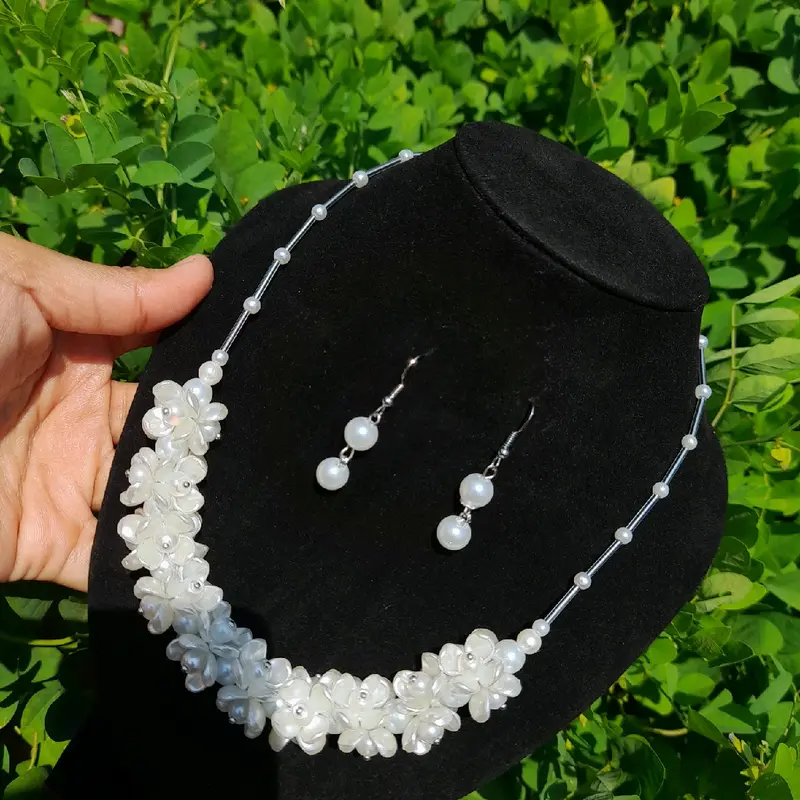kalung simple clover/kalung hijab free anting 2 freeong 1