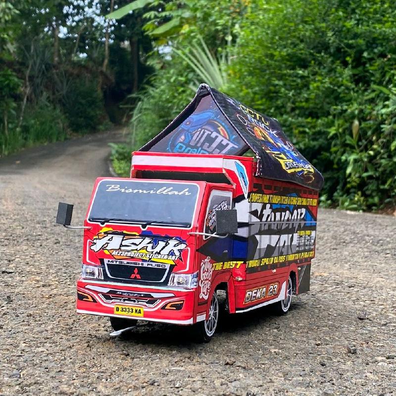 promo murah miniatur truk full variasi lampu dan free terpal Toy 4